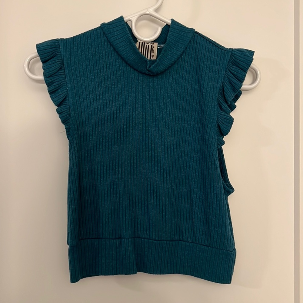 Free People Top - Picture 1 of 5